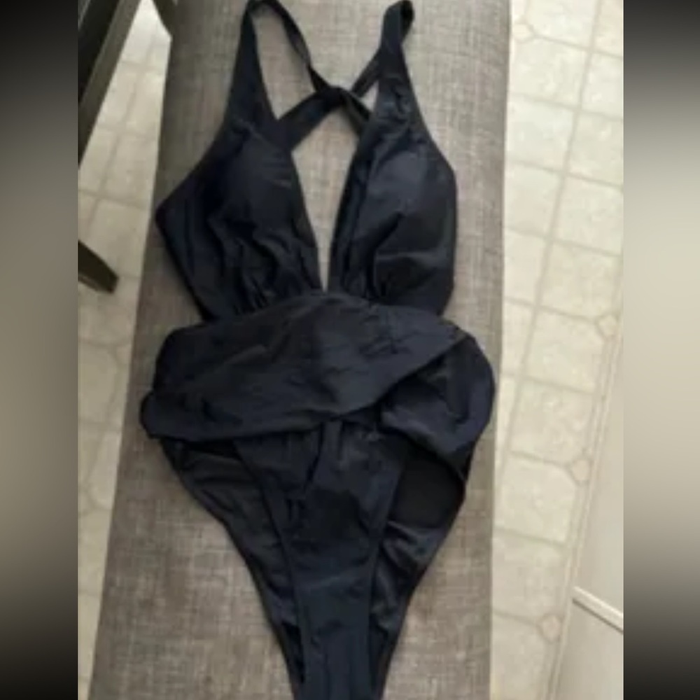 Cupshe bathing suit